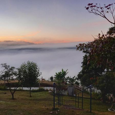 Pousada Mirante De Minas イタペバ エクステリア 写真