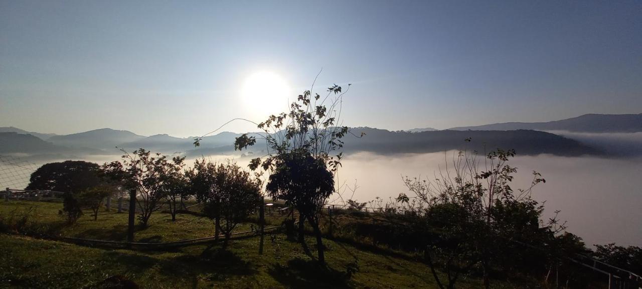 Pousada Mirante De Minas イタペバ エクステリア 写真