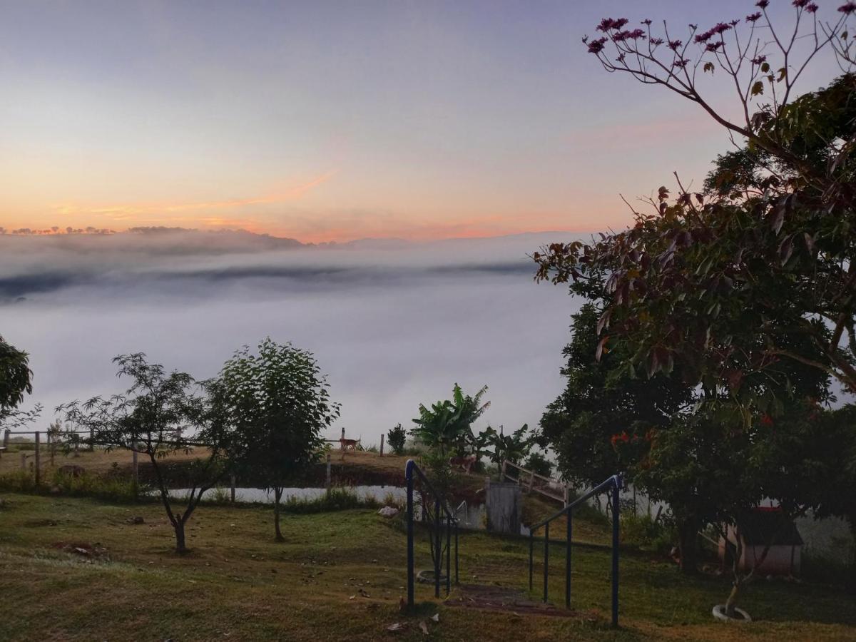Pousada Mirante De Minas イタペバ エクステリア 写真